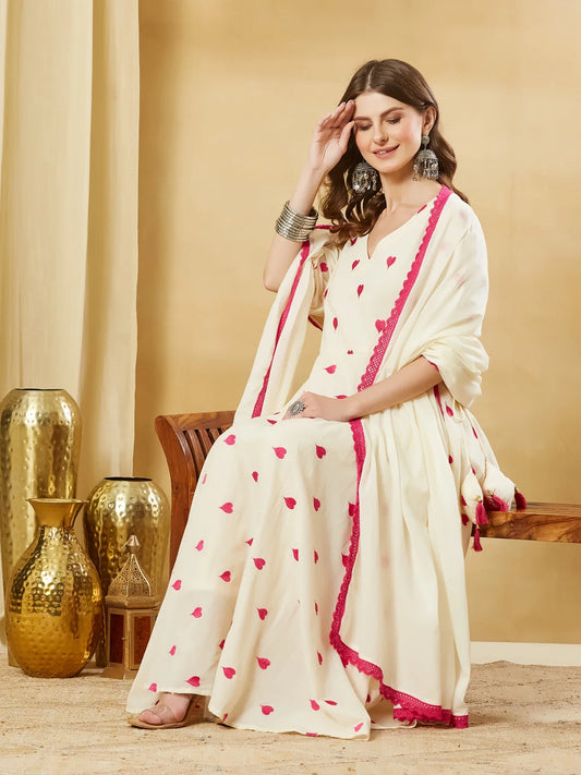 Aavinyaa Off White Heart Printed Kurta Set with Dupatta