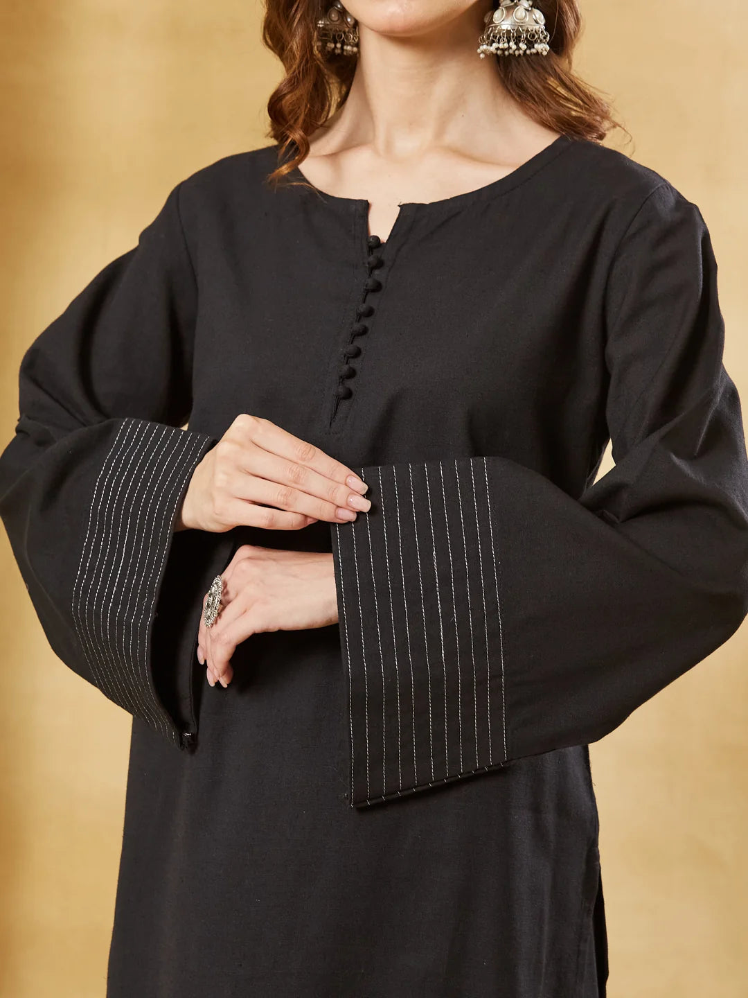 Aavinyaa Solid Black Farshi Suit Set for Women
